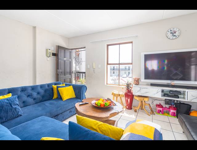 2 BEDROOM APARTMENT FOR SALE IN PARKLANDS EAST